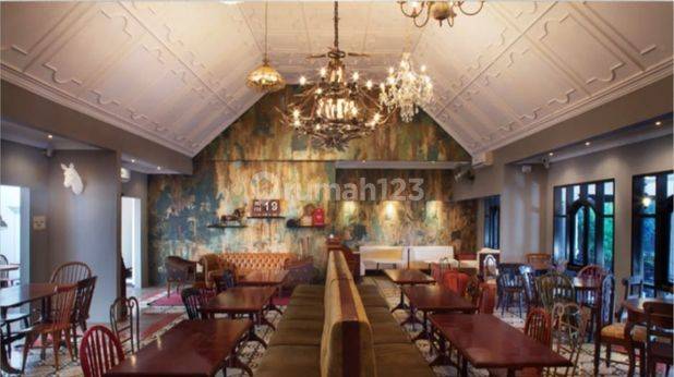 Ruang Usaha Strategis di Dago Mainroad Ex Bistro