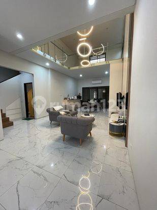 Rumah Full Renovasi Kota Baru Parahyangan Lokacitra