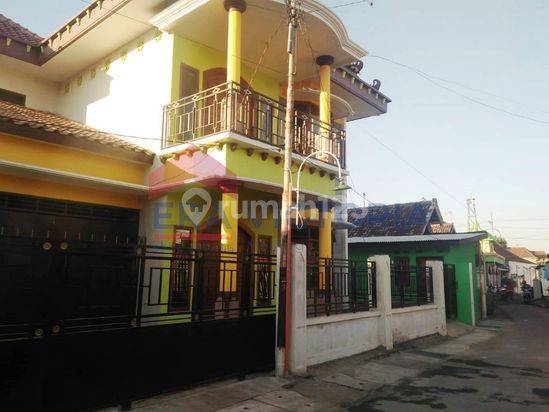 Rumah Terawat Di Magersari Kota Mojokerto, Dekat Alun Alun Kota
