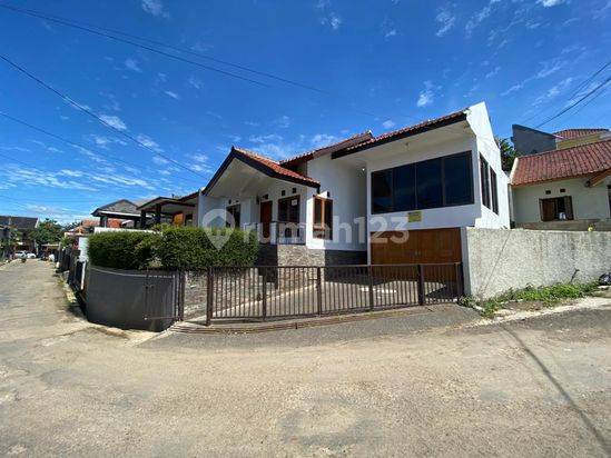 Rumah Bagus Buat Tempat Usaha di Cipageran Kolmas Cimahi