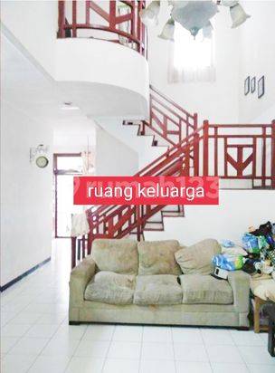 Hot price!! Rumah 2 Lantai Bagus dalam cluster SHM