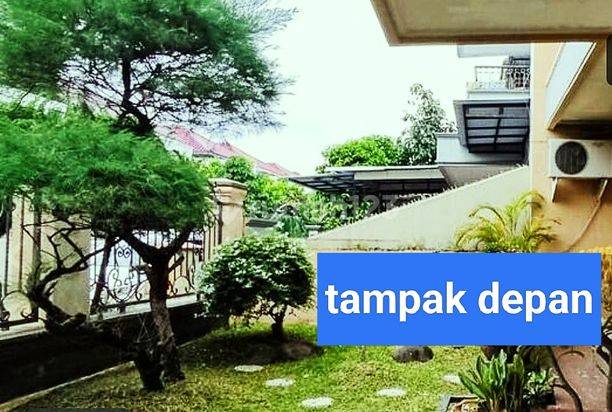 Hot price !! Rumah 2 Lantai SHM Bagus di Taman golf