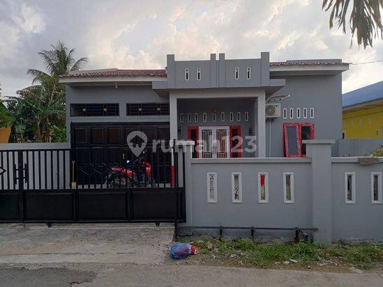 Rumah Dijual Harga Dibawah 700 juta Nyaman SHM Di Tanjung Morawa

Dijual Rumah Siap Huni dan Bagus serta Bersih.
Jln. Sultan Serdang.
Desa Bangun Sari.
Kecamatan Tanjung Morawa.
Kabupaten Deliserdang.
Provinsi Sumatera Utara.
