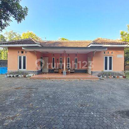 Rumah Siap Huni Dengan Halaman Super Luas di Sedayu, Bantul