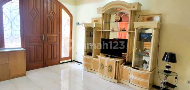 Di Jual Kantor Pusat Kota Surabaya 