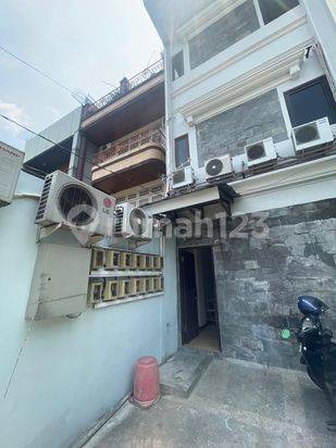 Chandra Rumah Kost Uk 4x24m 14kt Lokasi Bagus di Tanjung Duren Raya
