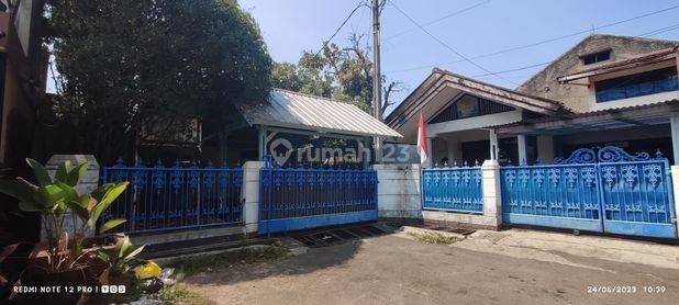 Rumah murah di Golf barat Arcamanik SHM Butuh Renovasi