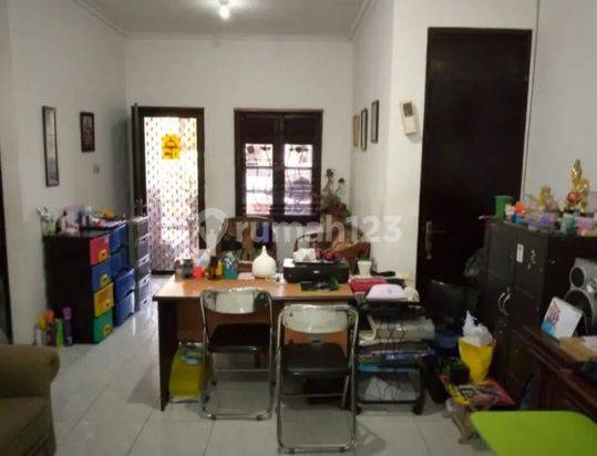 Rumah siap huni di Jalan Tanjung sari asri Antapani SHM