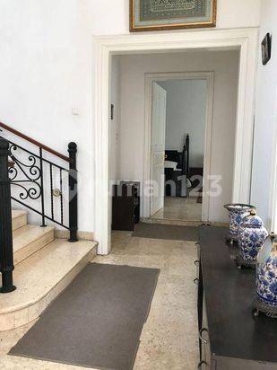 Dijual rumah asri di Cipete 