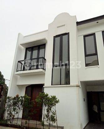 Dijual Rumah Townhouse Di Daerah Ciputat, Tangerang Selatan