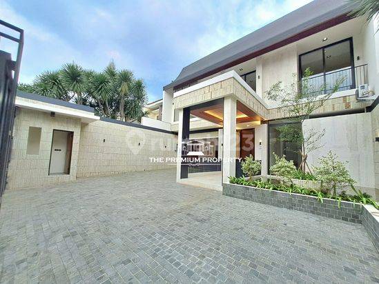 Rumah Mewah Baru Modern di Kemang