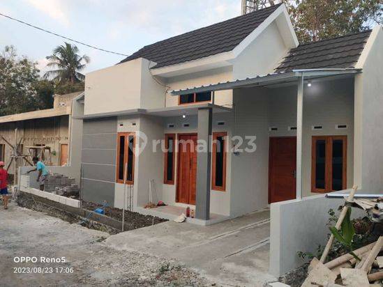 TANAH KAVLING MURAH MUlAI 100jtan SAMA BANGUNAN JG BISA SELATAN UMY