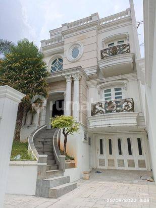Dijual Rumah Brand New Classic Bangka Kemang Jakarta Selatan