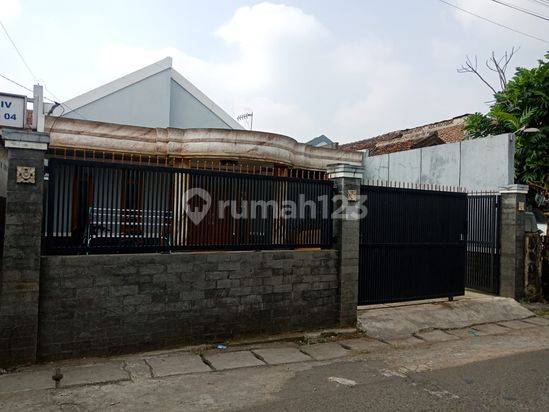Rumah Cisangkan Padasuka Cocok Untuk Gudang Kantor SHM