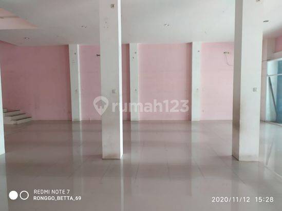 Cocok untuk SHOWROOM MOBIL , RESTO JL RAMAI KOMERSIAL BARATAJAYA