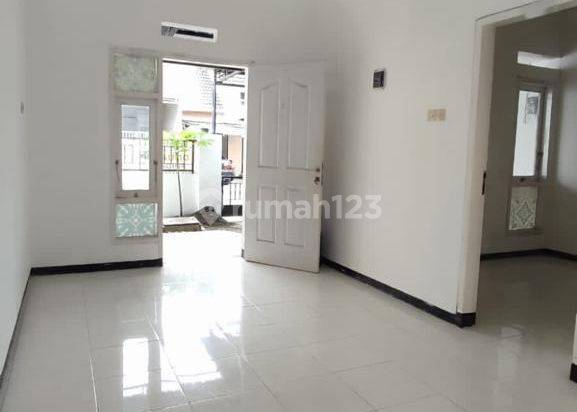 Rumah Sidoarjo One Gate System di Grand Surya Sedati Buduran
