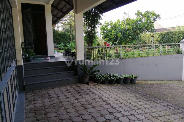 Rumah dijual di Sukahaji Bagus siap huni dam terawat ada taman depan belakang