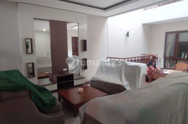 Rumah di Setra duta sepang Sudah Renovasi SHM Barat