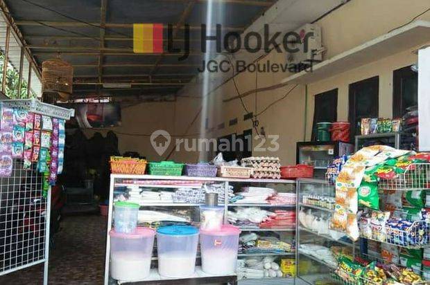 Rumah Sudah Renovasi Unfurnished SHM di Perumahan Mutiara Gading City , Bekasi