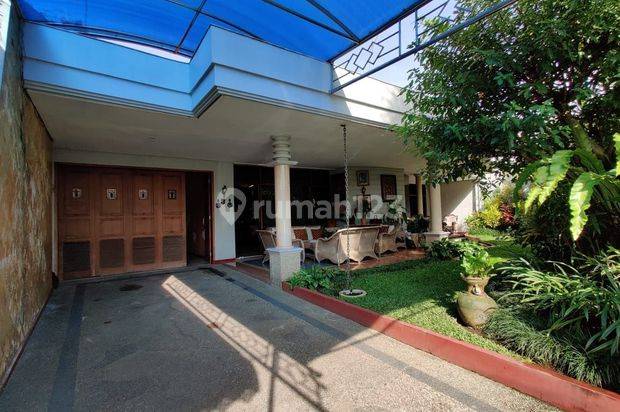 Rumah di Daerah Elite Gunung Gunung Malang Strategis 