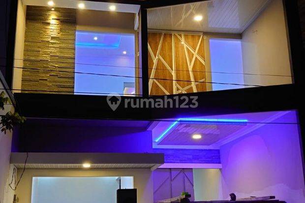 di Rumah dijual 2 lantai buduran Sidoarjo 