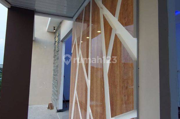 di Rumah dijual 2 lantai buduran Sidoarjo 