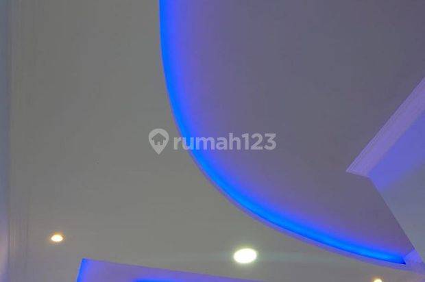 di Rumah dijual 2 lantai buduran Sidoarjo 