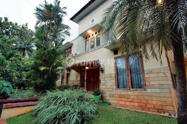 Rumah di Bintaro ,uk 18x30m, Semi Furnish, Shm, Tangerang Selatan