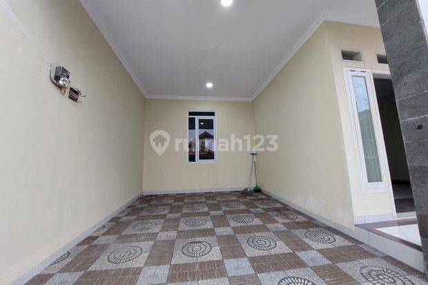 Rumah bangunan baru di Perumahan p&k 2 Lantai SHM