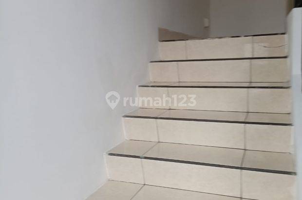 RUMAH SIAP HUNI DI CLUSTER PREMIUM BSD CITY DEKAT AKSES TOL