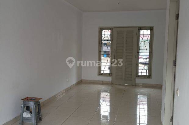 RUMAH SIAP HUNI DI CLUSTER PREMIUM BSD CITY DEKAT AKSES TOL