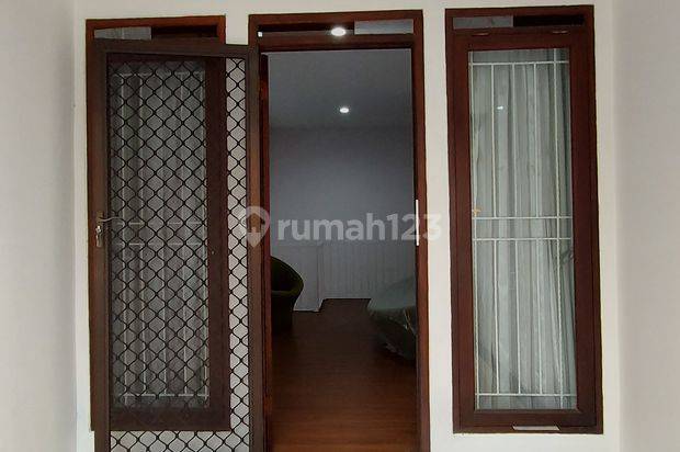 Rumah Asri Sejuk Terawat di Sayap Setiabudi Gegerkalong Dkt KPAD