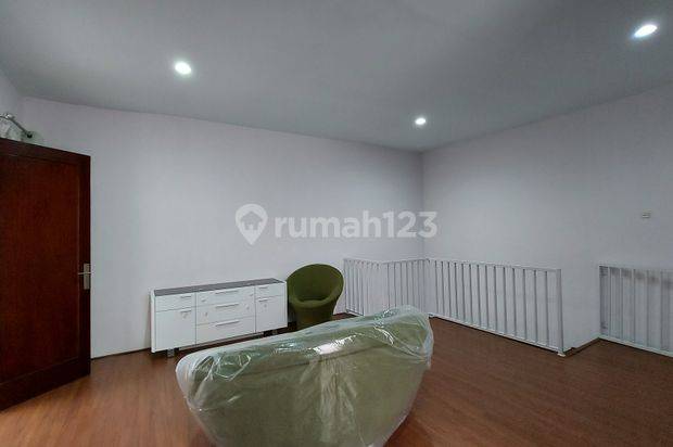 Rumah Asri Sejuk Terawat di Sayap Setiabudi Gegerkalong Dkt KPAD
