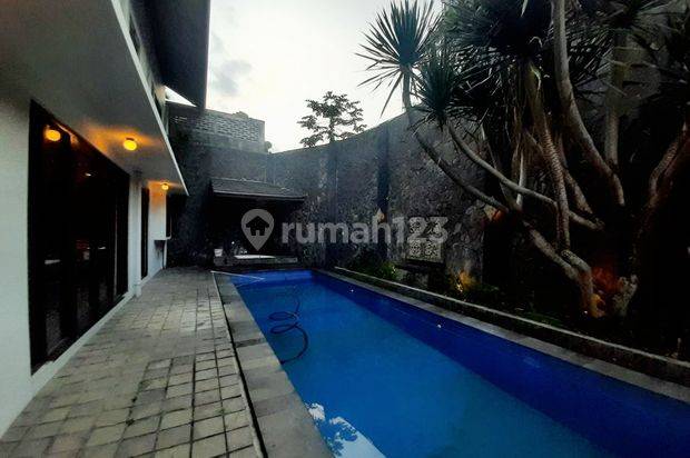 Rumah Mewah Private Pool di Hegarmanah Bandung 5 menit ke Dago