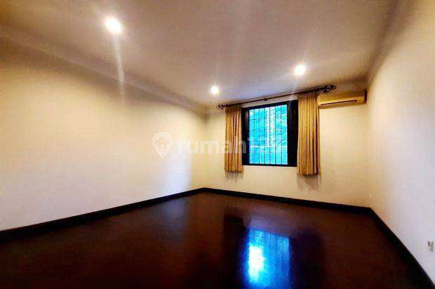 Rumah Mewah Private Pool di Hegarmanah Bandung 5 menit ke Dago