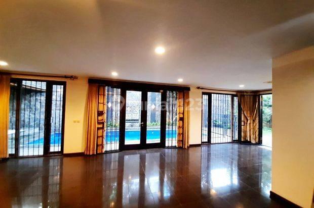 Rumah Mewah Private Pool di Hegarmanah Bandung 5 menit ke Dago