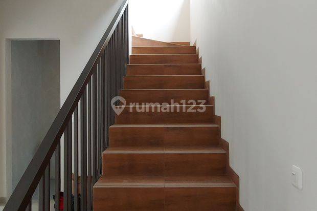 Rumah Baru Cluster Modern Siap Huni Di Budi Luhur Sayap Setraduta