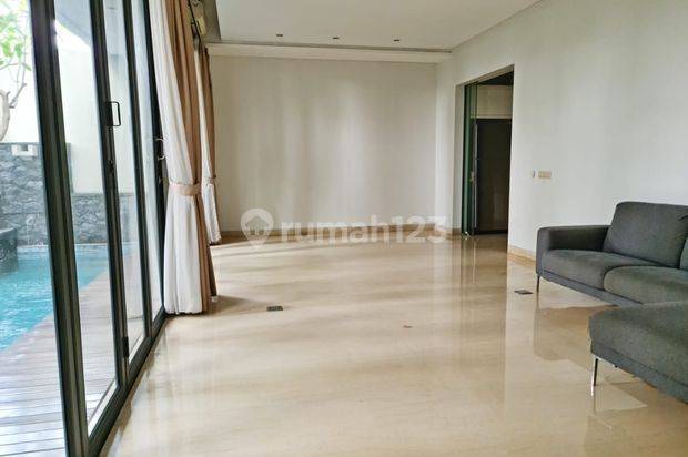 Cluster, 3 Lantai, Spool, Mewah, Semi Furnished SHM di Cipete , Jakarta Selatan