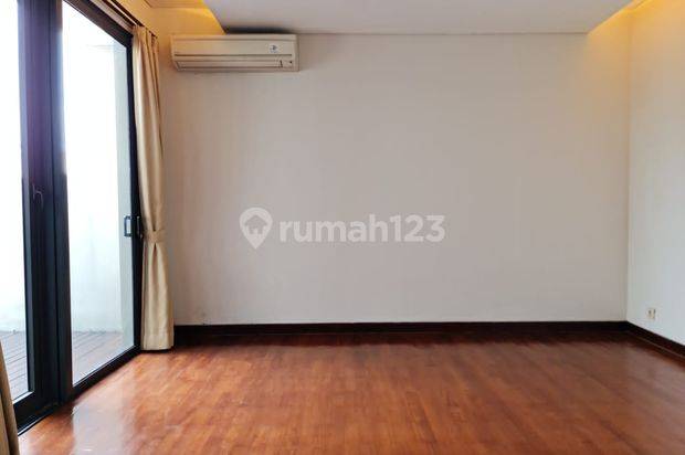 Cluster, 3 Lantai, Spool, Mewah, Semi Furnished SHM di Cipete , Jakarta Selatan