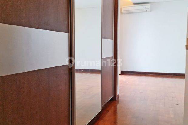 Cluster, 3 Lantai, Spool, Mewah, Semi Furnished SHM di Cipete , Jakarta Selatan