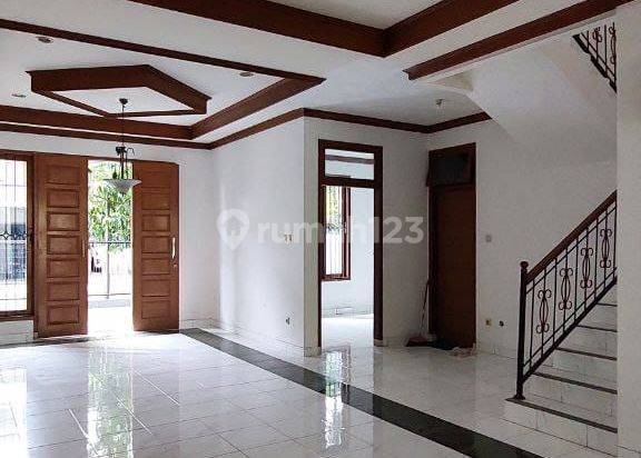 RUMAH LUX KOMPLEK BATUNUNGGAL,BUAHBATU