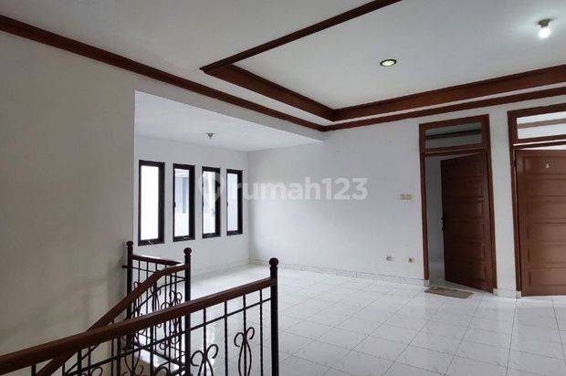 RUMAH LUX KOMPLEK BATUNUNGGAL,BUAHBATU