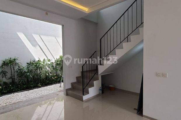 Unit Rumah Nirwana Eksekutif Cluster Surabaya 
