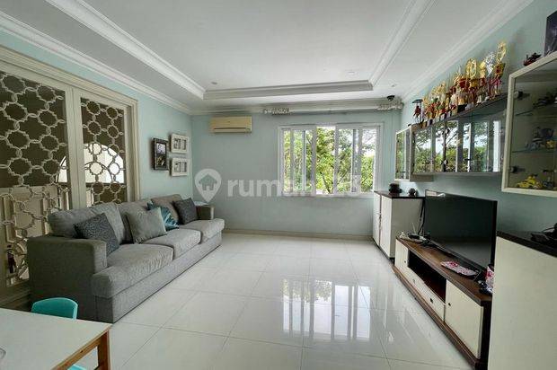 Rumah Pik Renovated Semifurnidhed Bagus Siap Huni