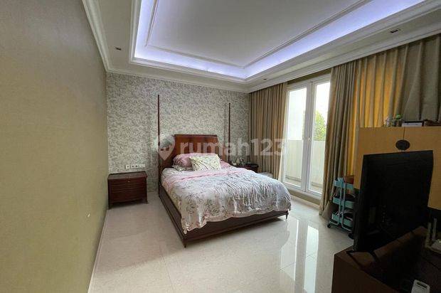 Rumah Pik Renovated Semifurnidhed Bagus Siap Huni