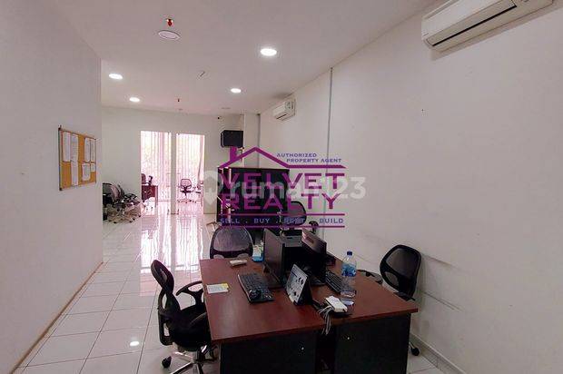 Dijual Ruko Royale Suite 3 Lantai Ukuran 4,5x13,5 Kondisi Bagus vr922 vr922