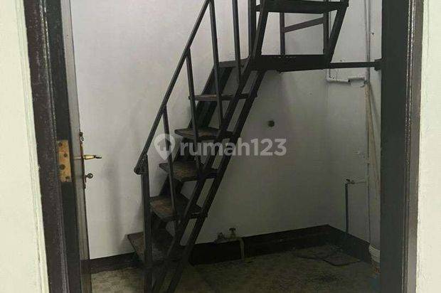 Rumah Luas 2 Lantai, sejuk, siap huni Cikutra