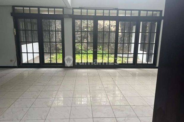 Rumah Luas 2 Lantai, sejuk, siap huni Cikutra