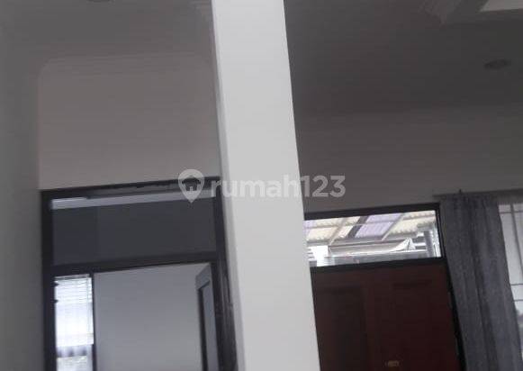 Rumah Cantik , Elegan, Sejuk, Dalam Komplek Siap Huni Cimahi
