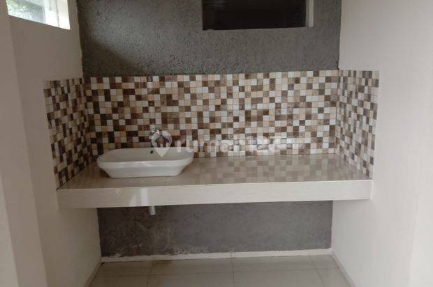 Rumah Mewah 3 Lantai,elegan, Komplek Elite, Siap Huni Dago Resort